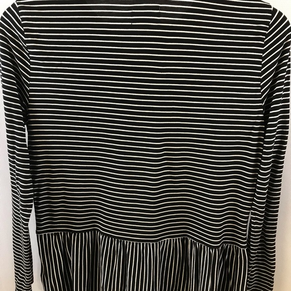 Old Navy striped Top black & white XS Long sleeve - Picture 8 of 8